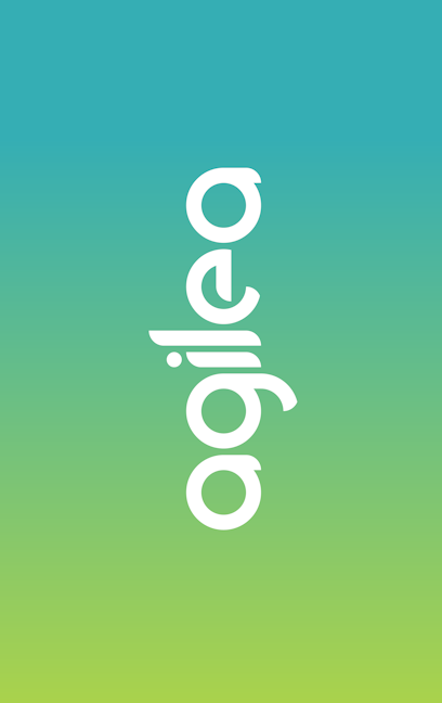 RFID Transponderkarte hochkant mit agilea Logo und Farbverlauf